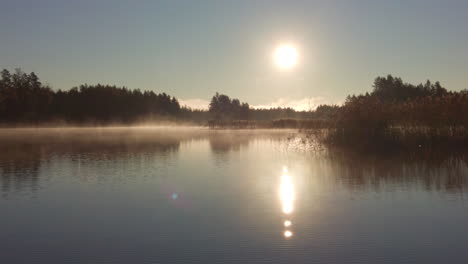 Calm-misty-morning-in-a-beautiful-lake-area