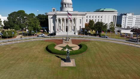 Aerial-pullback-reveal-of-Montgomery-Alabama-state-capitol-building