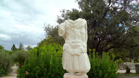 Statue-Von-Kaiser-Hadrian-In-Der-Antiken-Agora-Von-Athen
