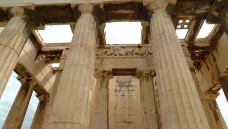 Revelando-Las-Columnas-Del-Templo-De-Hephaestus
