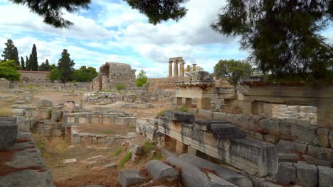 Säulen-Des-Antiken-Tempels-Von-Apollo-Im-Antiken-Korinth