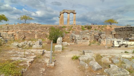 Columns-of-Temple-of-Apollo-in-Ancient-Corinth