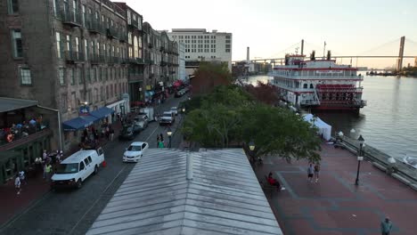 People-enjoy-waterfront-shops-in-Savannah-GA