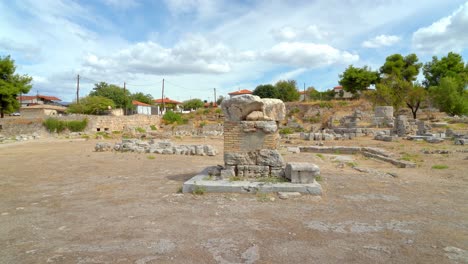Hipódromo-En-La-Antigua-Corinto-Con-Ruinas-En-El-área