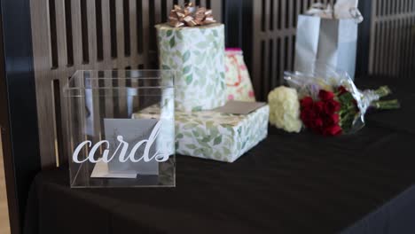 Wedding-Reception-Table-for-Cards,-Presents,-and-Gifts