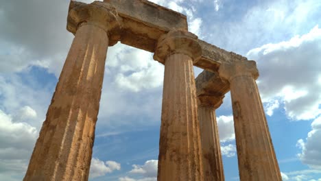 Marmorsäulen-Des-Apollotempels-Im-Antiken-Korinth