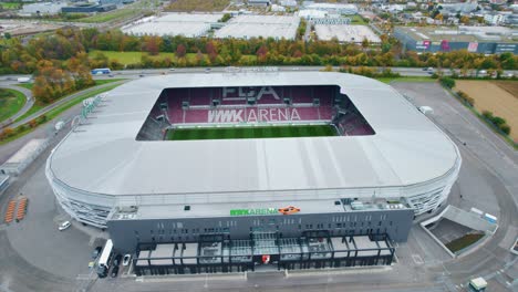 Luftaufnahme-Des-Wwk-Arena-Stadions,-Heimat-Des-Fc-Augsburg
