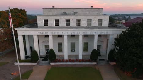 United-States-Post-Office-and-Court-House-building-at-sunrise