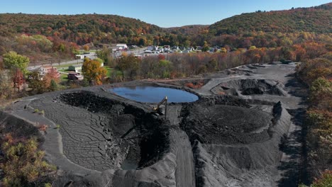 Mountain-top-strip-mine-for-coal