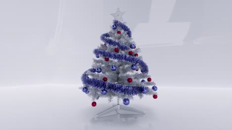 Weißer-Weihnachtsbaum-Mit-Blauen-Und-Roten-Kugeln,-Ornamenten-Und-Einem-Weißen-Stern-Auf-Weißem,-Glänzendem-Hintergrund