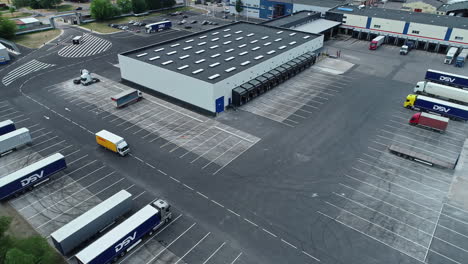 Dsv-Lager-Hauptsitz-Logistik-Lkw-Betrieb-Dänemark