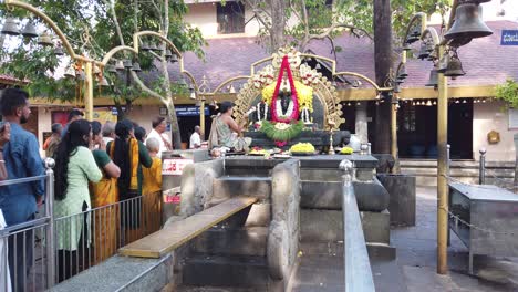 Religión-Hindú-Famoso-Dios-Southadka-Mahaganapati-Templo-Vista-Cercana