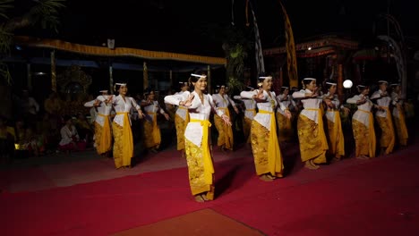 Bailarinas-Balinesas,-Trajes-Tradicionales-Indonesios-Niñas-Bailan