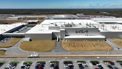 Kia-Motors-factory-plant-in-USA