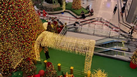 Weihnachtsdekoration-In-Einem-Einkaufszentrum-In-Brasilien