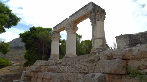 Ruinas-Del-Templo-De-Octavia-En-La-Ciudad-De-La-Antigua-Corinto