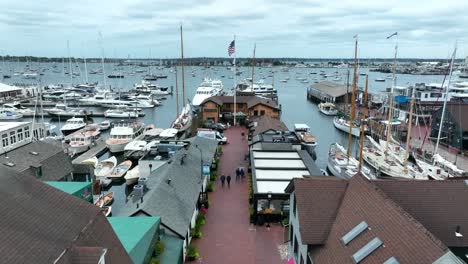 Touristen-Besuchen-Newport-Rhode-Island