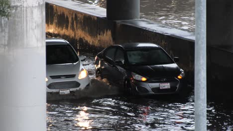 car-stalled-out-during-major-flood