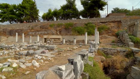 Peribollos-Von-Apollo-In-Der-Stadt-Des-Antiken-Korinth