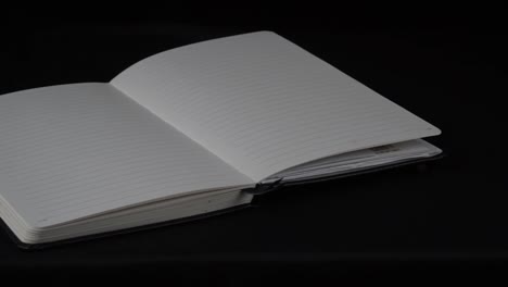 Leeres-Liniertes-Tagebuch-Zum-Schreiben-Von-Notizen-Und-Ideen