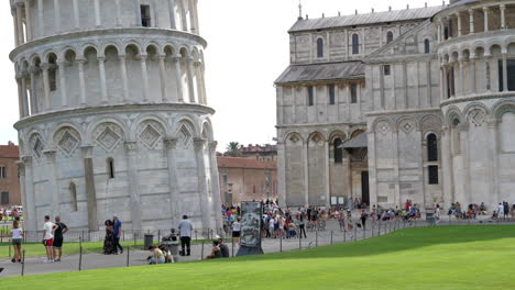 Square-of-Miracles,-base-of-Tower-of-Pisa-and-Cathedral-of-Pisa-STATIC