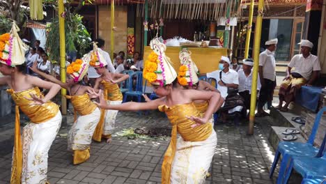 Balinese-People,-Dance-in-Bali-Temple,-Island-of-Gods,-Happy-Girls-Offer-Culture-Heritage-Performance,-Unesco-Traditional-Choreography-Rejang-Dewa