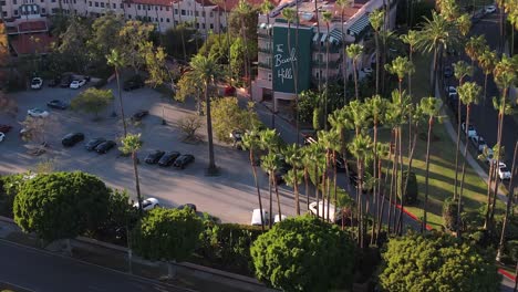 Aerial-View-of-Beverly-Hills-Hotel,-Sunset-Boulevard