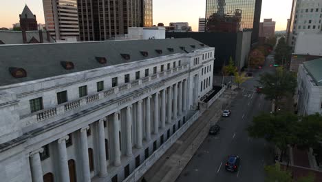 Bundesgebäude-Und-US-Gerichtsgebäude-In-Der-Innenstadt-Von-Birmingham,-Alabama