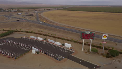 Tesla-Supercharger-station-with-many-charging-stations-all-on-solar-power