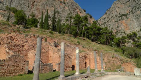 Ancient-Agora-in-Delphi-Archaeological-Site-with-High-Mountains-in-Distance