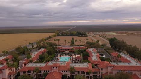 Aerial-view-of-Harris-Ranch-Inn-and-Restaurant-in-Coalinga,-California