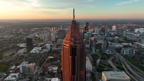 Bank-Of-American-Building-Und-Downtown-Atlanta-Georgia-Skyline-Bei-Sonnenuntergang