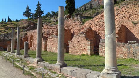 Antike-Agora-In-Der-Ausgrabungsstätte-Delphi