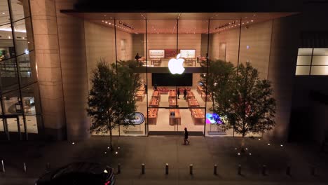 Apple-Store-In-Der-Nacht