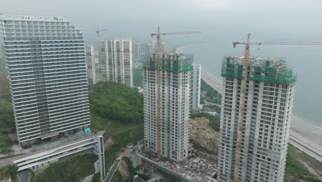 View-of-suspended-construction-site-in-South-china