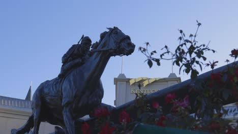 Barbaro-Statue-at-Churchill-Downs-with-roses