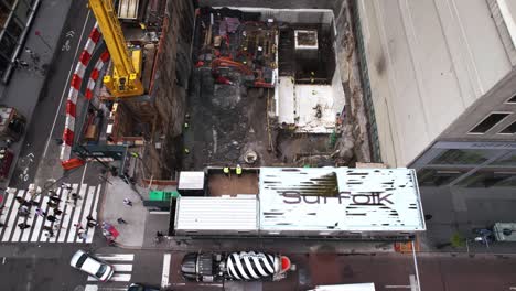 Construction-site-on-the-streets-of-Midtown,-Manhattan,-New-York,-USA---Aerial-view