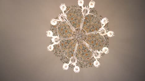 old-antique-zoomer-ceiling-light-CRYSTAL-CHANDELIER-indian-rotation-shot