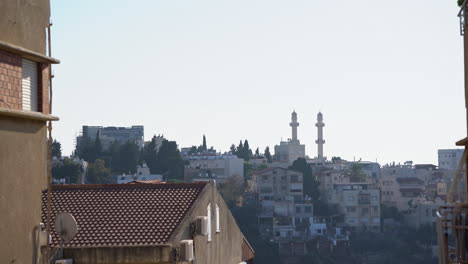 Haifa,-Israel-Dec-22:-Mahmood-Mosque,-view-of-Kababir-neighborhood,-Haifa,-Israel