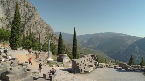 Panorama-Der-Ruinen-Des-Apollo-Tempels-In-Der-Archäologischen-Stätte-Von-Delphi