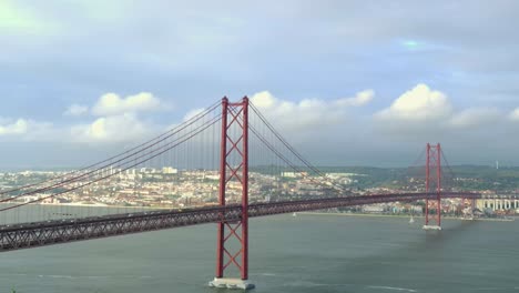 Zeitraffer-Der-Großen-Brücke-In-Lissabon