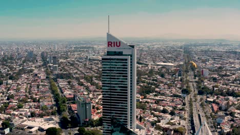 Aerial-view-of-the-Riu-Hotel-in-Guadalajara,-Jalisco,-Mexico
