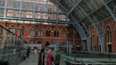 St-Pancras-International---I-want-my-time-with-you-to-Betjeman---SLOMO-60fps