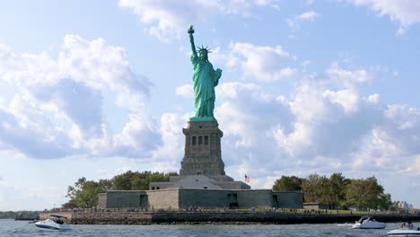 Nationaldenkmal-Der-Freiheitsstatue,-New-York