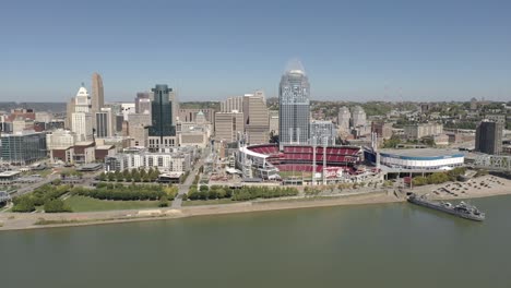 4K-Drone-Cincinnati-Ohio-Skyline-Pan-with-Historic-Bridge-Over-River-Downtown-City-Cityscape-Midwest