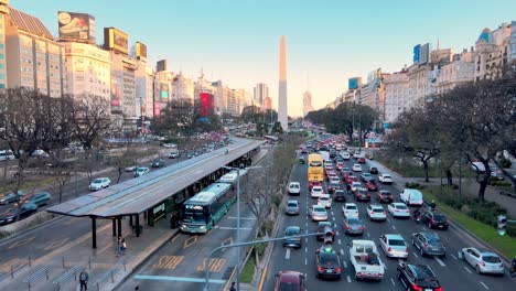 Aerial-view-of-rush-hour-traffic-in-downtown-Buenos-Aires,-Argentina