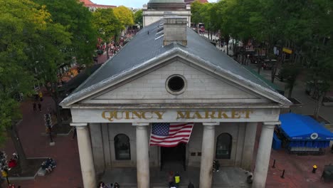 Berühmter-Quincy-markt-In-Boston