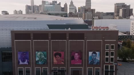 Little-Caesars-Arena-Mural-on-the-side-and-reveal-Detroit