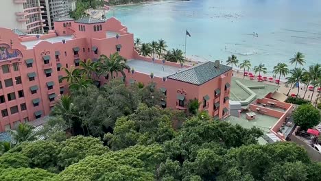 Hotels-and-Resorts-in-Waikiki,-Honolulu