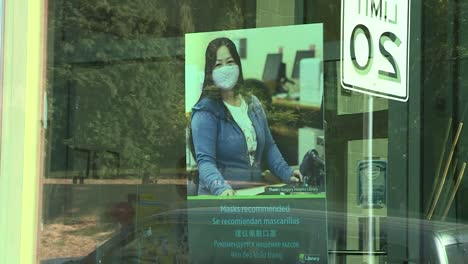 MASK-RECOMMENDATION-IN-STORE-FRONT-WINDOW